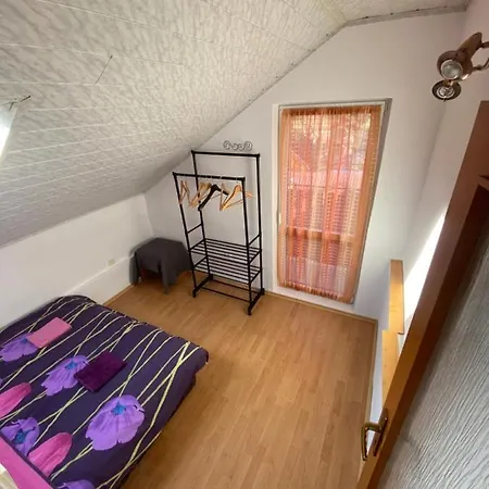 Apartment Privat Tilia *